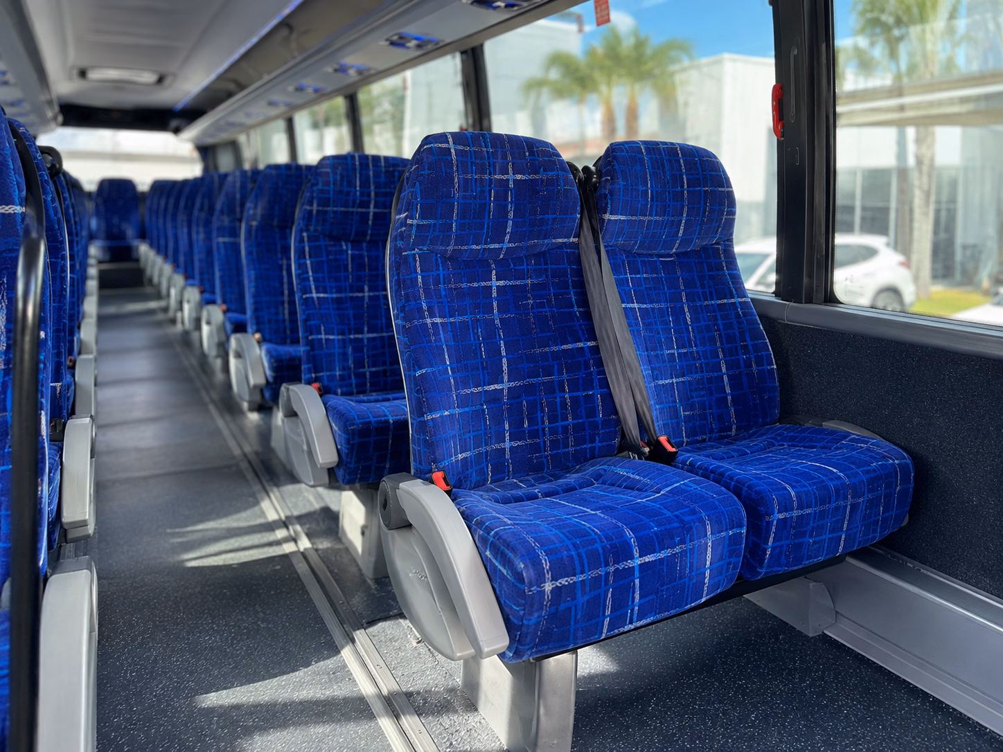 corporate and private group wine tour shuttles across upstate south carolina